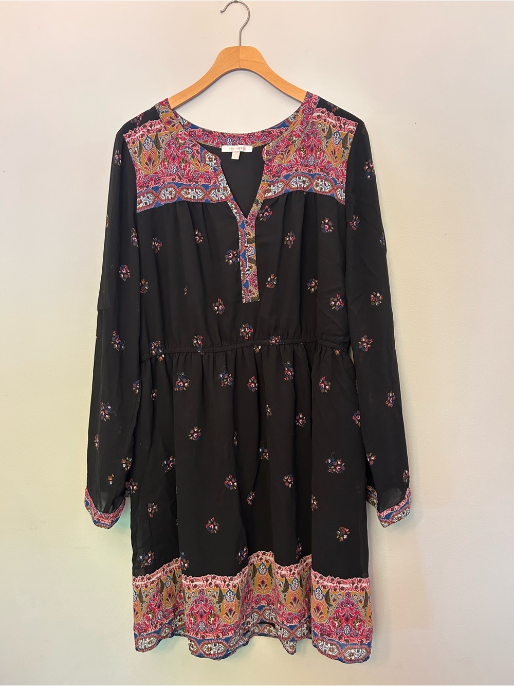 Skies Are Blue Black Long Sleeve Boho Border Print Dress